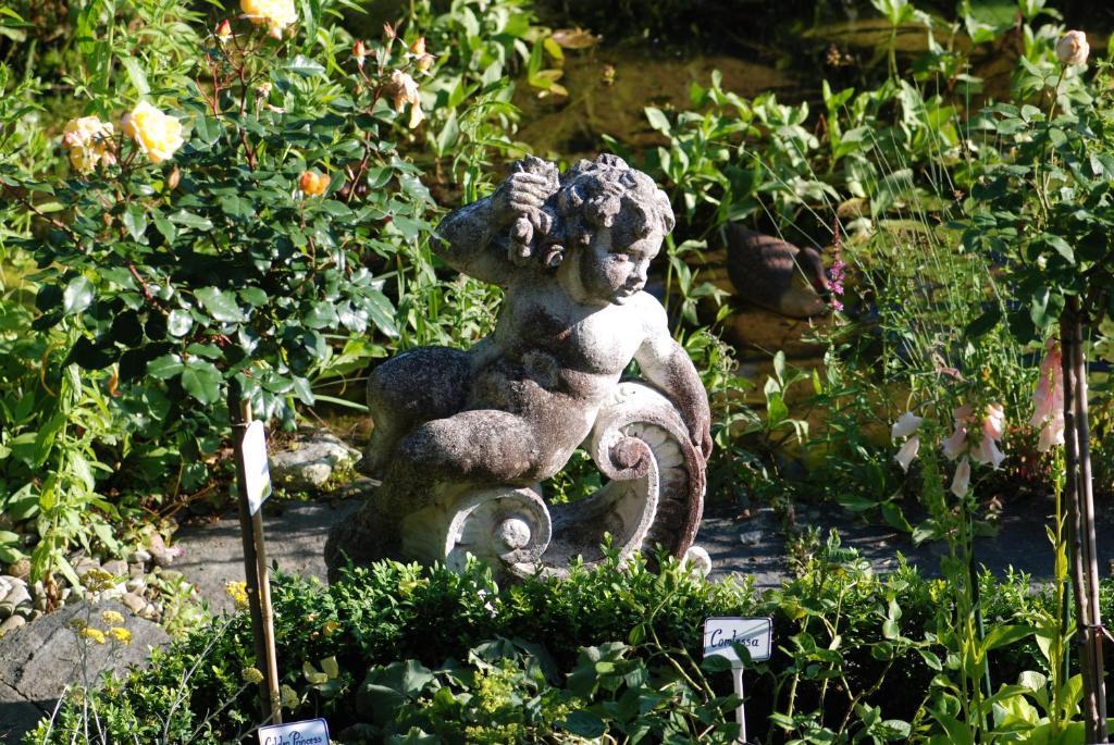 Im Roeseligarten Wolfhausen Esterno foto