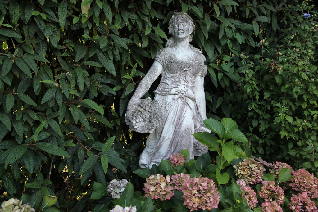 Im Roeseligarten Wolfhausen Esterno foto