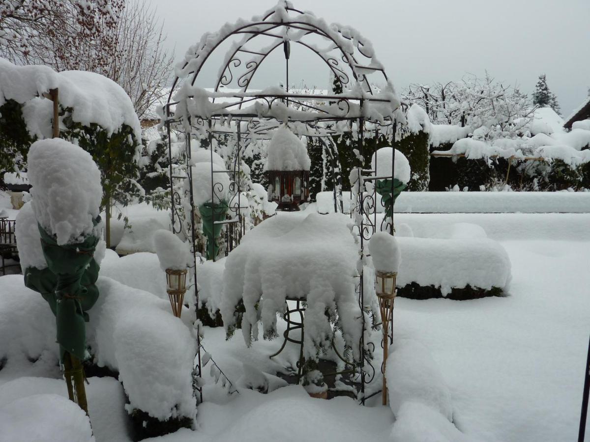 Im Roeseligarten Wolfhausen Esterno foto